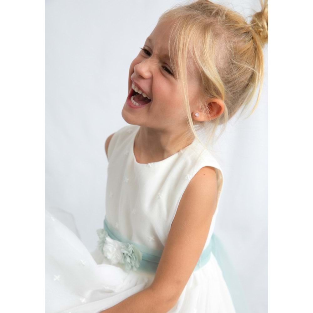 Elbise-İşlemeli tül