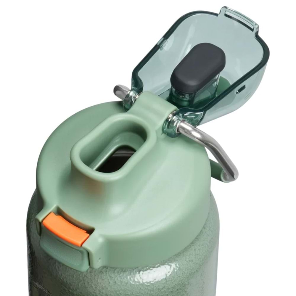 Stanley Wellspring Bottle 0,70 Lt Kilitli Kapak Matara