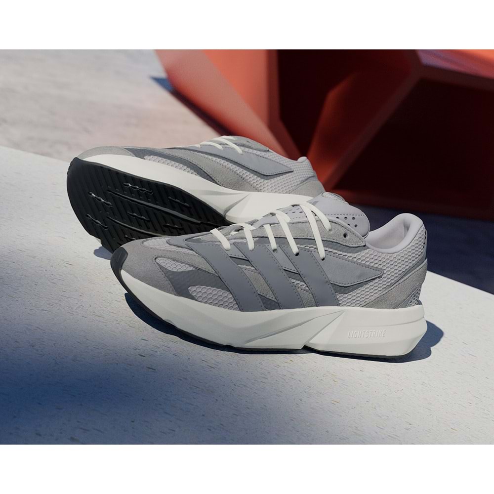 Adidas Lightblaze IH8607 Unisex Spor Ayakkabı
