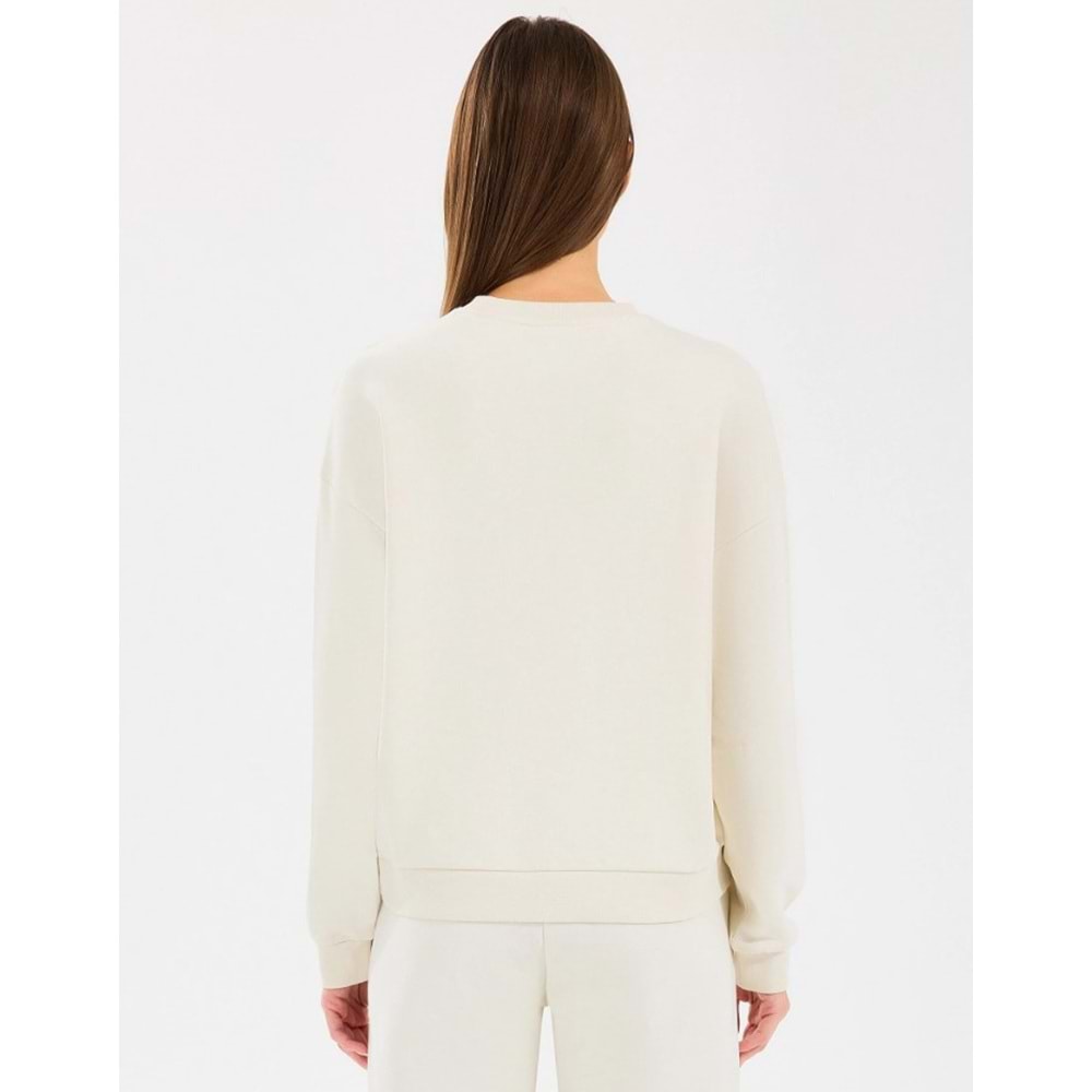 Skechers W Essential Crew Neck S242109-102 Sweatshirt Kadın Sweatshirt