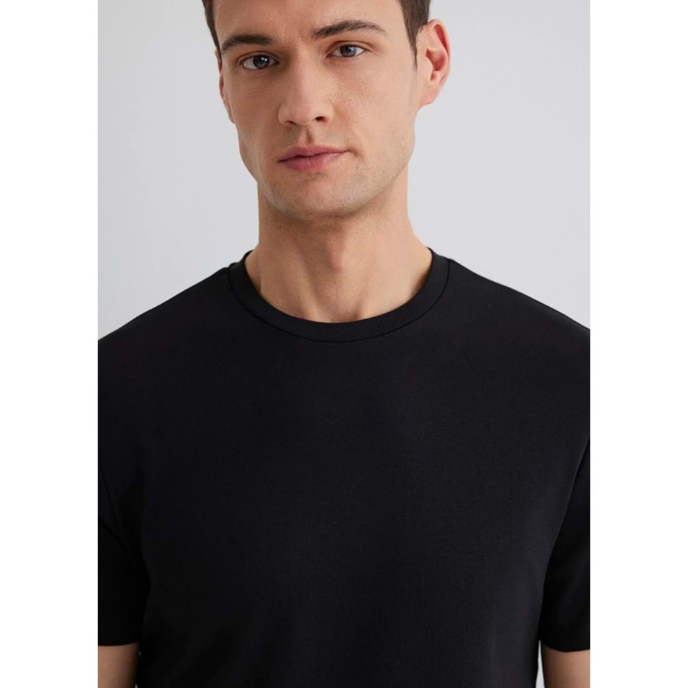 Mavi M0612324-900 Muscle Fit Tişört Erkek T-Shirt