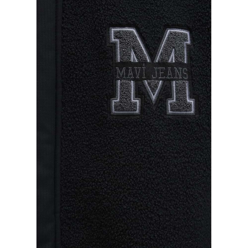 Mavi M0110628-80022 Mavi M Logo Patchli Sherpa Mont Kapüşonlu Erkek Mont