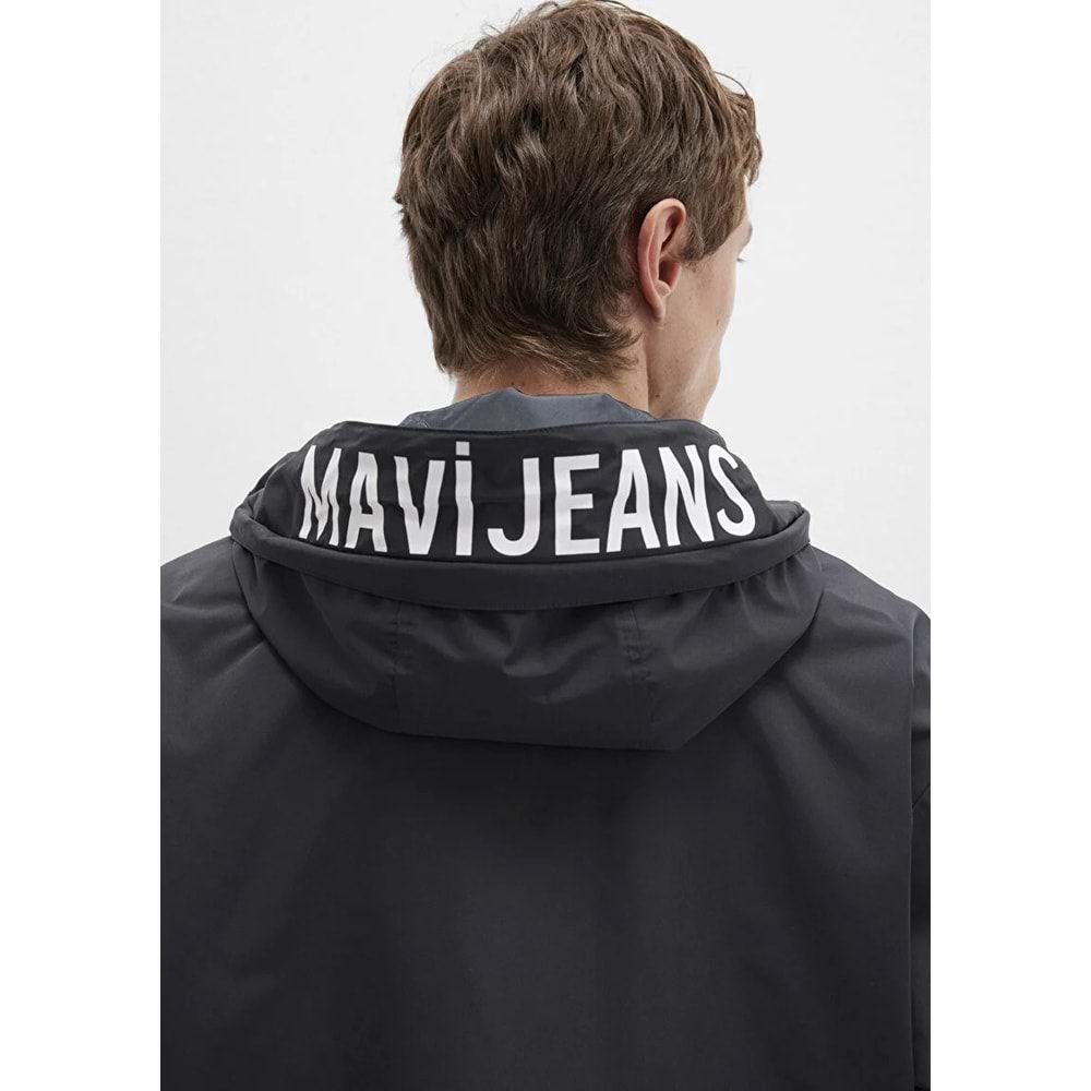 Mavi M0110641-71379 Mavi Su İtici Kapüşonlu Erkek Mont