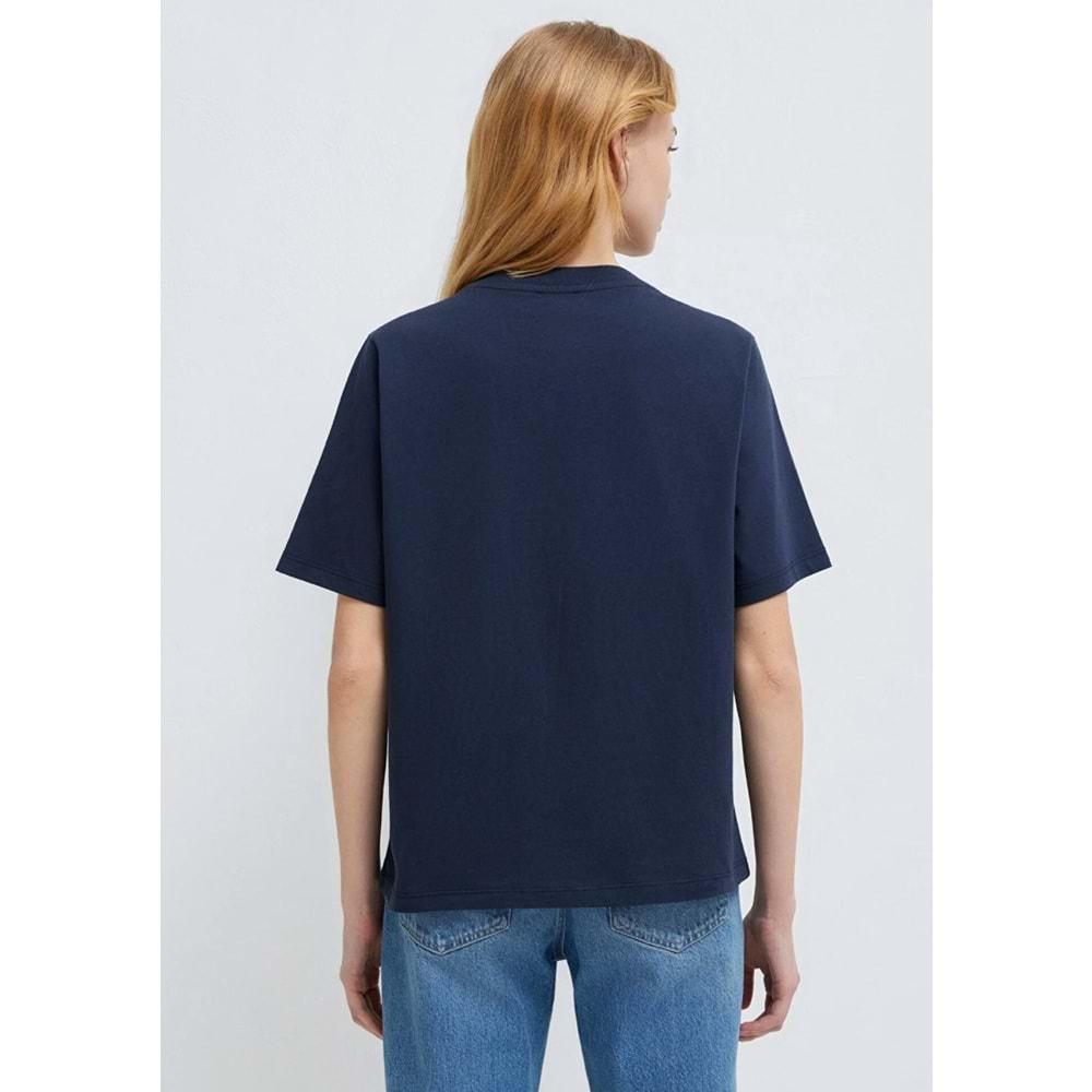 Mavi M1613565-82318 Mavi Logo Nakışlı T-Shirt Kadın Tişört
