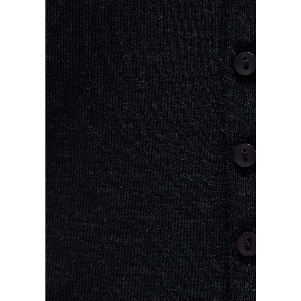 Mavi M1613652-80022 Düğme Detaylı Siyah Uzun Kollu T-Shirt Kadın Tişört