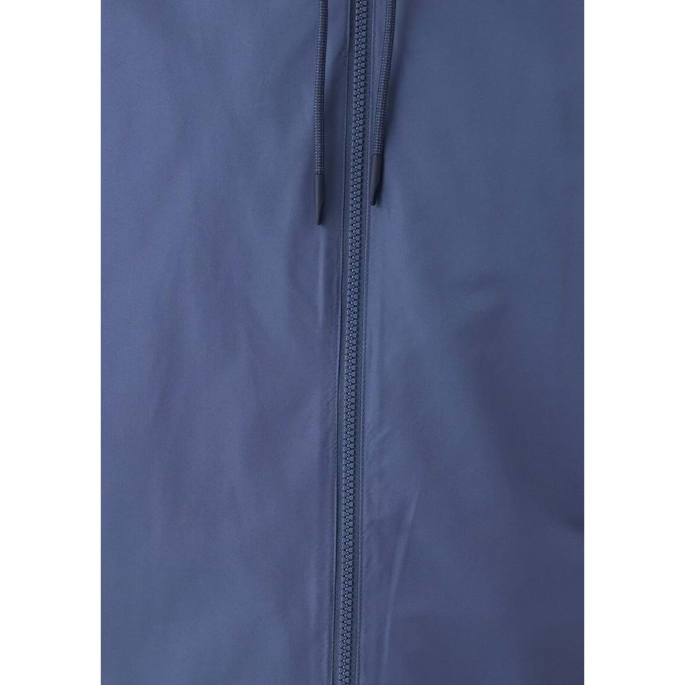 Mavi M0110641-86702 Mavi Su İtici Kapüşonlu Erkek Mont