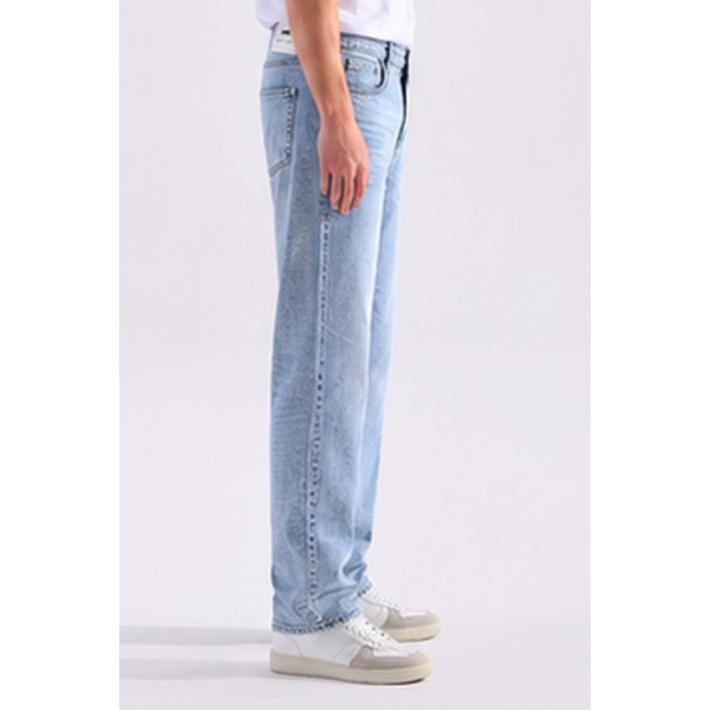 Mavi M00202A3987 Hunter Classic Denim Buz Mavisi Jean Pantolon Erkek Kot Pantolon