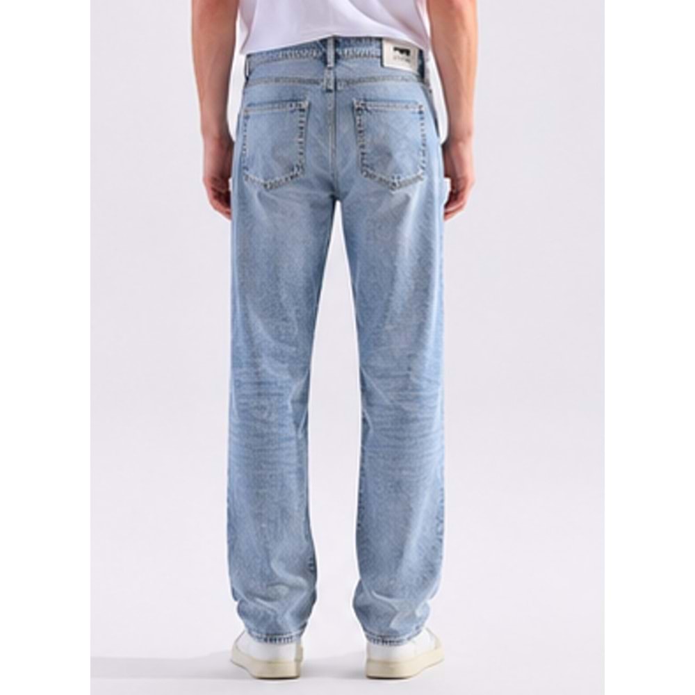 Mavi M00202A3987 Hunter Classic Denim Buz Mavisi Jean Pantolon Erkek Kot Pantolon