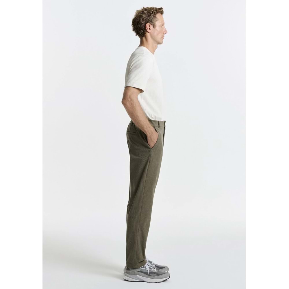 Mavi M0010632-86749 Mavi Kadife Jogger Pantolon Erkek Pantolon