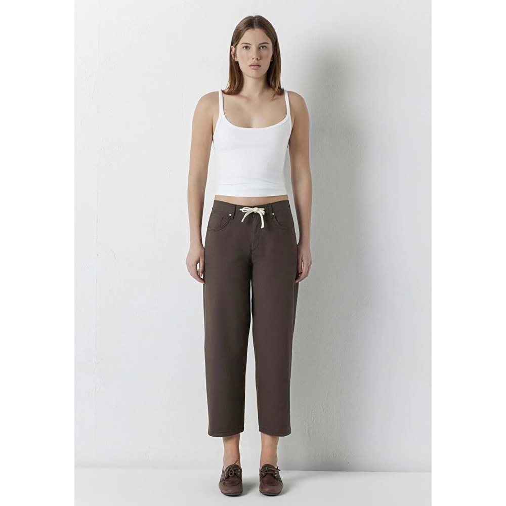 Mavi M1011274-71541 Dokuma Pantolon Bol Kesim Düz Paça Jean Kadın Kot Pantolon