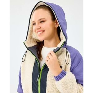 Skechers S232311-102 W Outdoor Fleece Full Zip Sherpa Kadın Mont Kadın Kaban