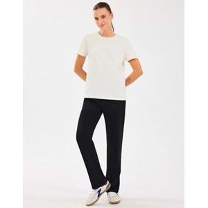 Skechers W Essential Crewneck T-shirt S2510029-102 Kadın Tişört
