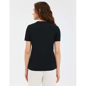 Skechers S2510029-3817 W Essential Crewneck T-Shirt Kadın Tişört