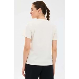 Skechers S2610049-3855 W Regular Fit Graphic T-Shirt Kadın Tişört