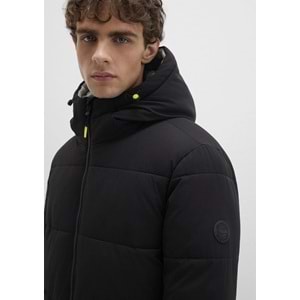 Mavi M0110211-900 Mavi Kapüşonlu Şişme Mont Erkek Mont