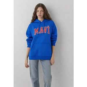 Mavi M1600361-70758 Mavi Logo Baskılı Kapüşonlu Kadın Sweatshirt
