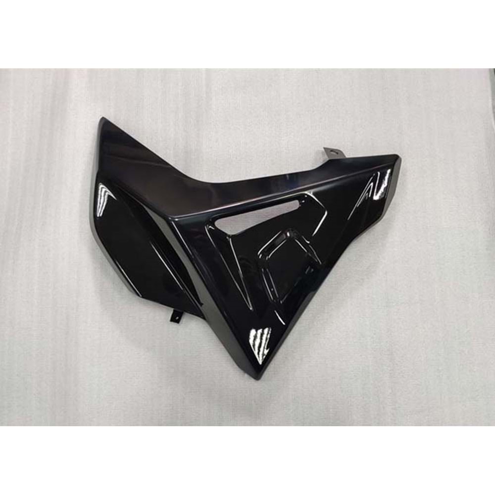 SYM NH T 200 ÖN SOL PANEL SİYAH 64401-NH1-000-K