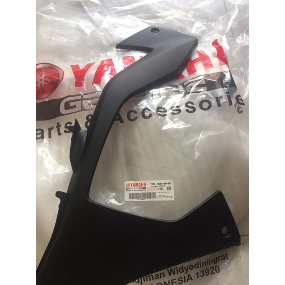 YAMAHA YZF R25 15-16 SOL ALT SAKAL SİYAH 1WD-F8385-00-P0