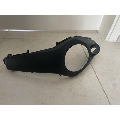 SYM NH T 200- NH X 125 BENZİN DEPOSU ORTA KAPAĞI 43020-NHA-000