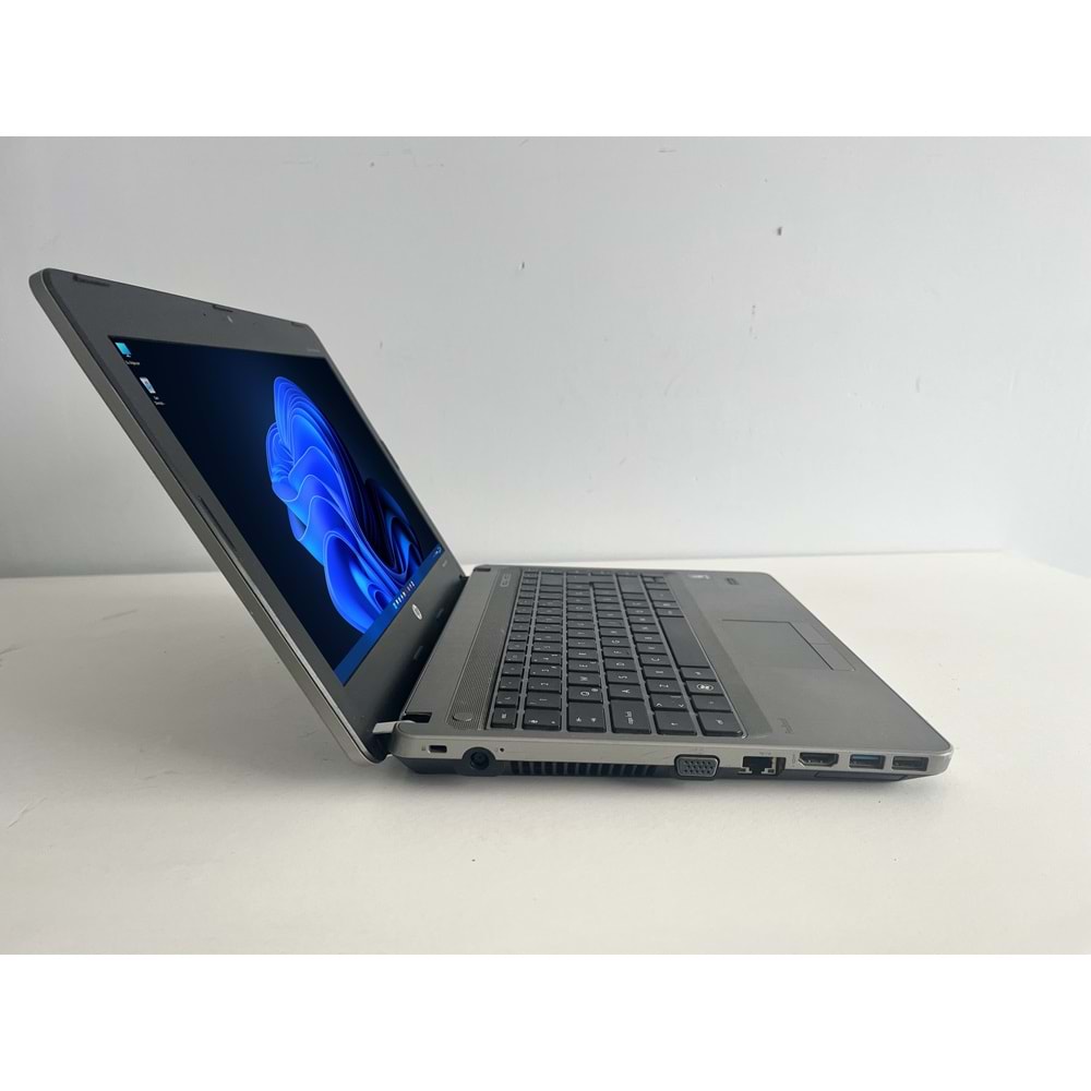 Hp ProBook 4330s İntel i3 2330m 2.20Ghz 8Gb Ram 128gb 2.5 SSD 13.3