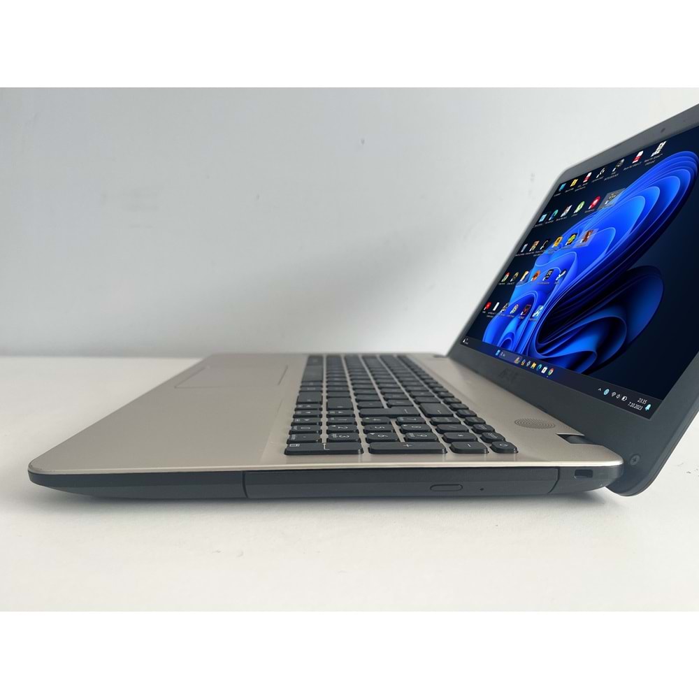 Asus X541S Celeron N3060 2Gb Ram 128Gb Ssd 15.6