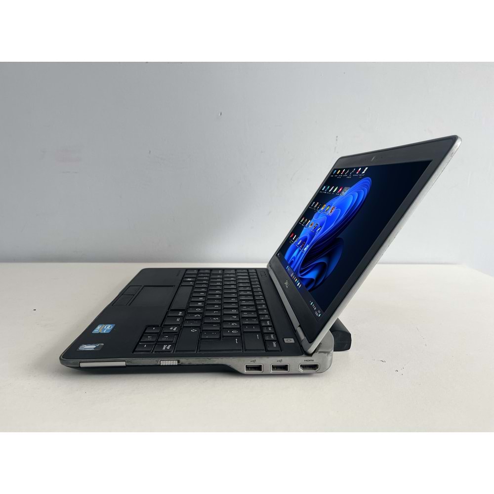 Dell Latitude E6220 i5-2520m 2.50Ghz 4Gb Ram 120 HDD 12.5