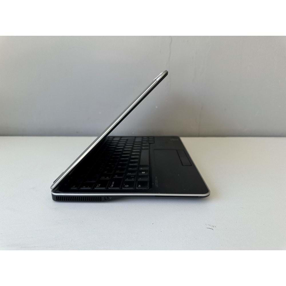 Dell Latitude E7240 i5-4300U 2.90Ghz 8Gb Ram 256gb M-Sata 12.5