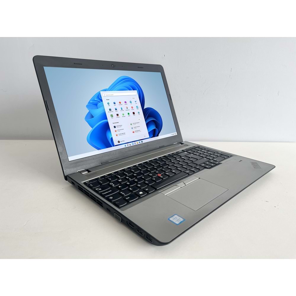 Lenovo ThinkPad E570 İntel İ5 7200u Turbo:3.10ghz 8gb DDR4 Ram 256GB SSD 15.6