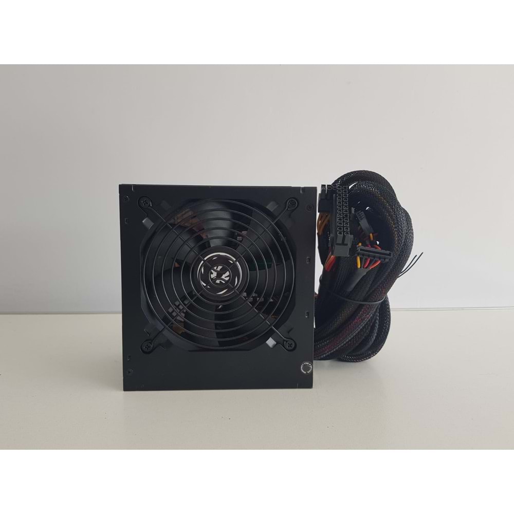 Bitfenix BPAB600 600W 12cm Fan Siyah 80 Plus ( 80+ ) Bronze Sertifikalı Power Supply