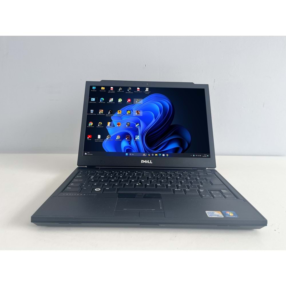 Dell Latitude E4300 Intel P9400 2.40Ghz 4Gb Ram-ddr3 120Gb HDD 13.3