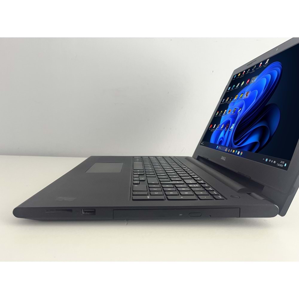 Dell Insperion 15-3541 Turbo: İ5-4210u 2.70Ghz 8Gb Ram 256Gb 2.5 Ssd 15.6