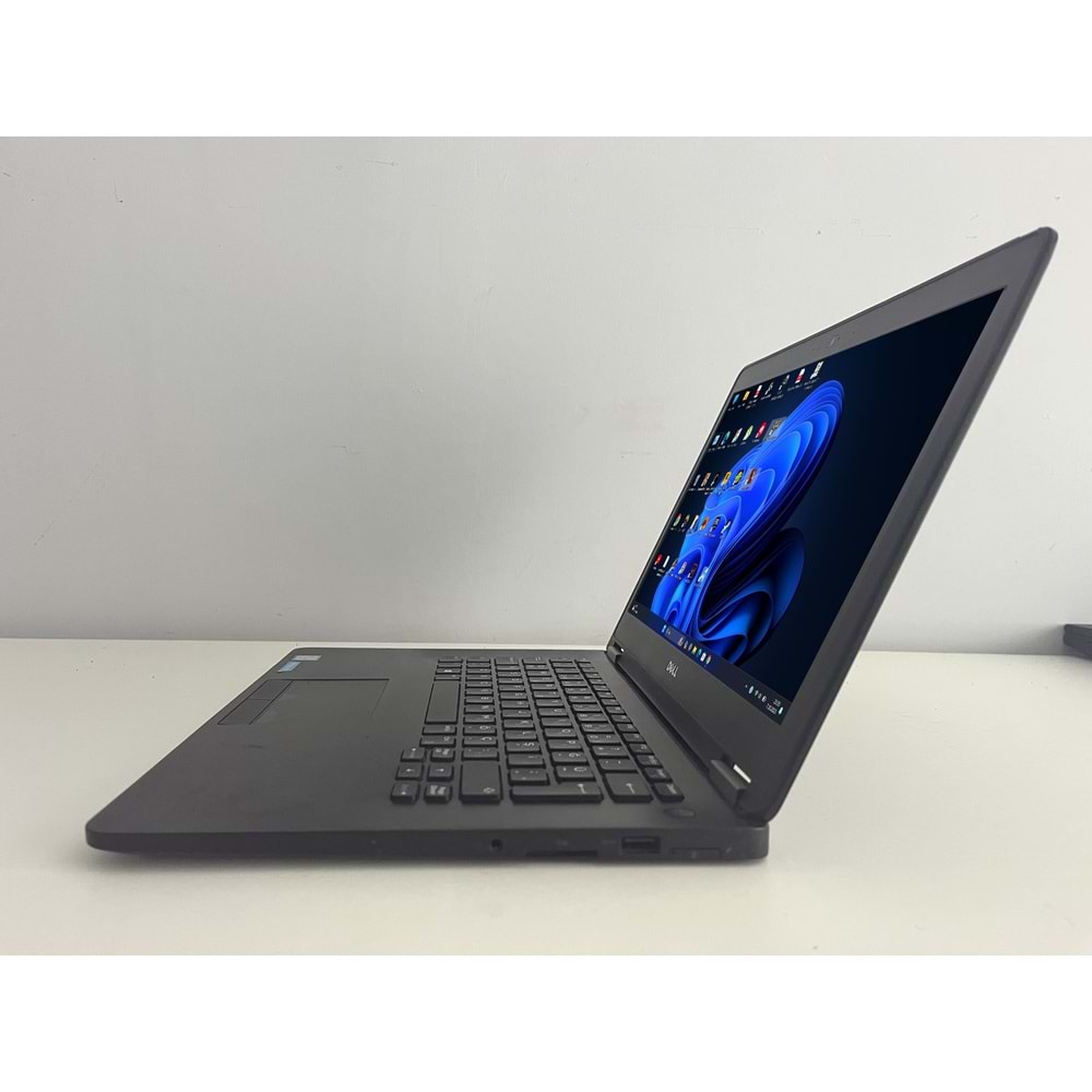 Dell Latitude E7470 İ5 6300u Turbo: 3.0Ghz 8Gb Ram 256Gb Nvme Ssd 14