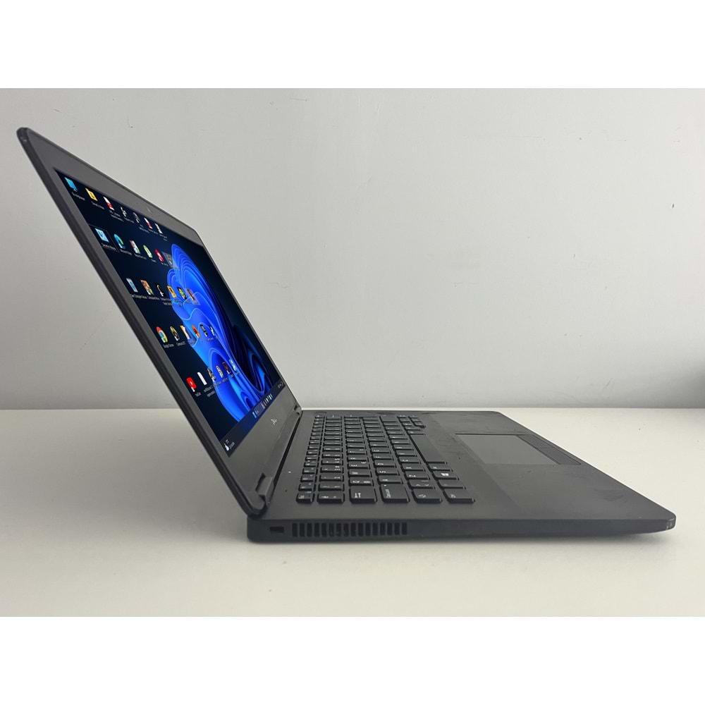 Dell Latitude E7470 İ5-6300u Turbo: 3.00Ghz 8Gb Ddr4 Ram 128Gb Nvme Ssd 14