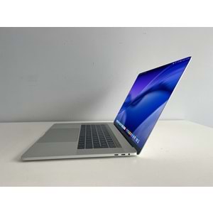 Apple Macbook Pro A1707 İ7 2.9GHz İşlemci 16gb Ram 250gb SSD Radeon Pro 2gb E.Kartı 15.4