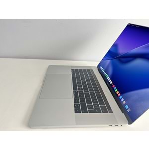 Apple Macbook Pro A1707 İ7 2.9GHz İşlemci 16gb Ram 250gb SSD Radeon Pro 2gb E.Kartı 15.4