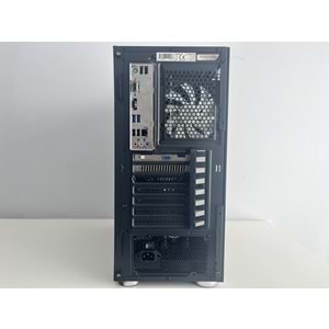 İ3 9100 Gt-740 4Gb Gddr 5 Ekran Kartı 8Gb Ddr4 Ram 512Gb Sata Ssd 300W Everst Psu Rampage Gaming Kasa